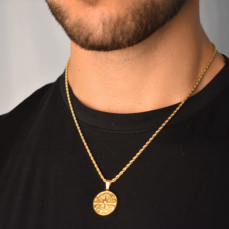 COMPASS PENDANT (GOLD)